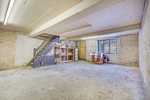 2 bedroom flat for sale, Kings Road, Brentwood