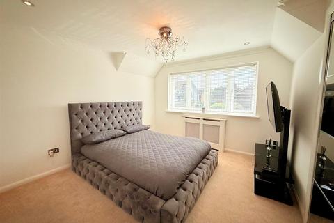 7 Merlin Close, Waltham Abbey, EN9 3NG