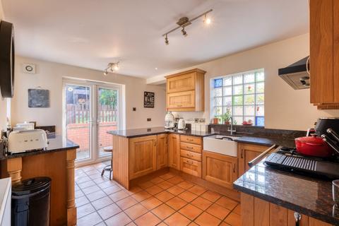 undefined, Dodford Road, Bournheath, B61