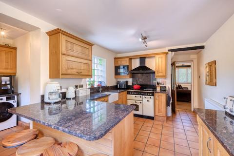 3 bedroom detached house for sale, Dodford Road, Bournheath, B61
