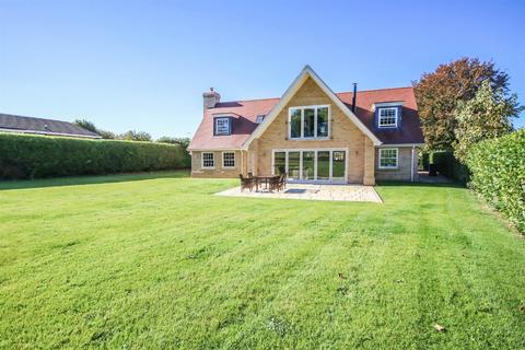 4 bedroom detached house for sale, High Street, Cheveley CB8
