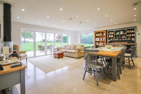 4 bedroom detached house for sale, High Street, Cheveley CB8