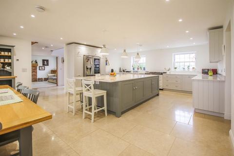 4 bedroom detached house for sale, High Street, Cheveley CB8