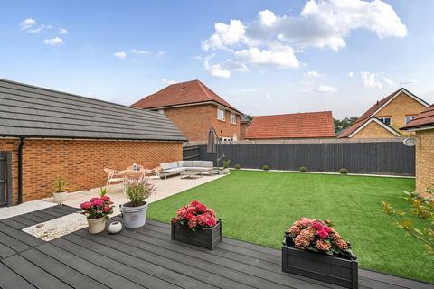 1 Austen Grove, Arborfield Green, Reading, RG2 9UP