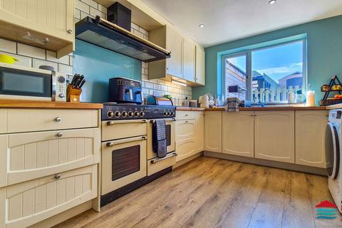 3 bedroom terraced house for sale, Pentreuchaf, Pwllheli, LL53