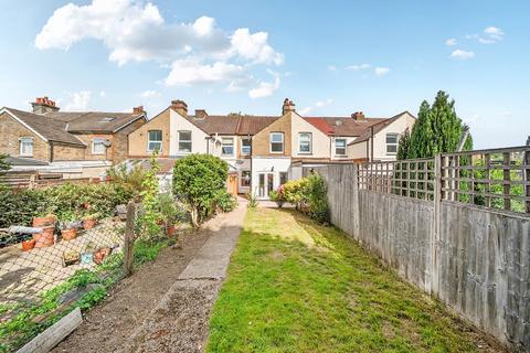 4 Hawarden Road, Caterham, CR3 5QT