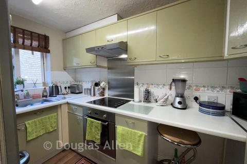 1 bedroom flat for sale, Grove Road, Chadwell Heath, Essex