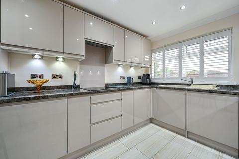 undefined, Lynwood, Folkestone CT19