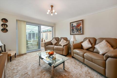 undefined, Lynwood, Folkestone CT19