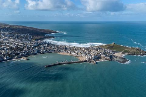 undefined, St. Ives