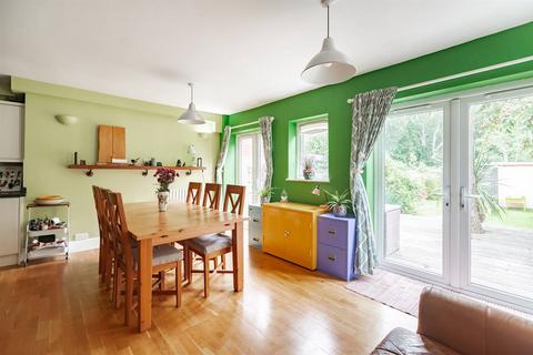 60 Hackington Road, Tyler Hill, Canterbury, CT2 9NQ