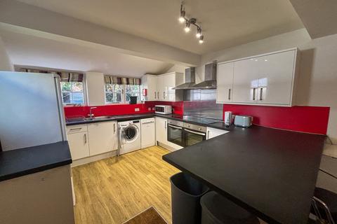1 bedroom in a house share to rent, Mill Road, Cambridge CB1
