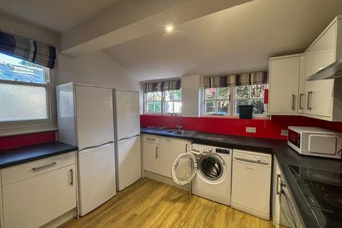 1 bedroom in a house share to rent, Mill Road, Cambridge CB1