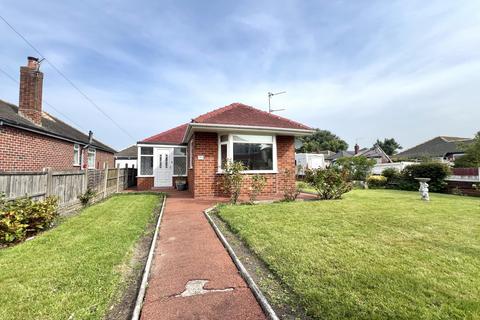 2 bedroom bungalow for sale, West Drive, Thornton FY5