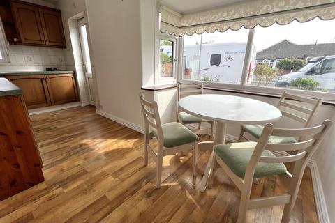 2 bedroom bungalow for sale, West Drive, Thornton FY5