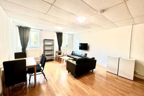2 bedroom flat to rent, Kember Street, Islington, London  N1