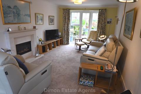 5 bedroom detached house for sale, Britannia Way, Priddy`s Hard