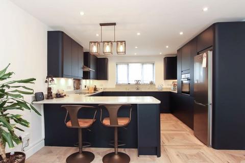 undefined, Abbots Rise, Kings Langley