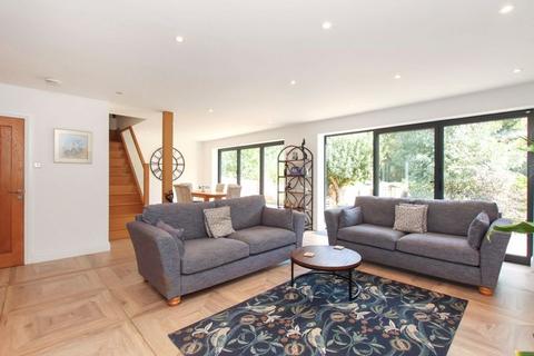 undefined, Abbots Rise, Kings Langley