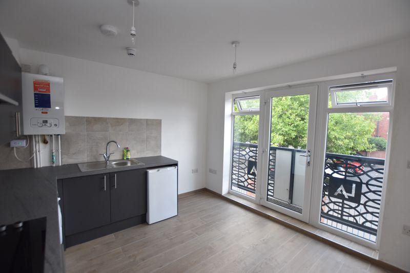 Apartment in Nottingham - View 3