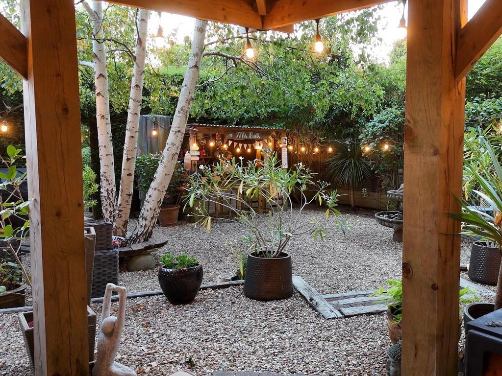 Tiki View.jpg