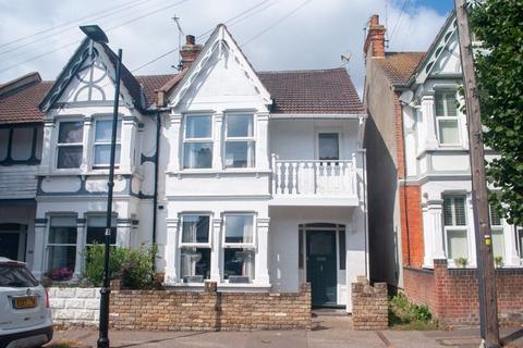 undefined, Oakleigh Park Drive, Leigh-On-Sea