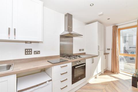 1 bedroom ground floor flat for sale, Iron House, Tonbridge TN9