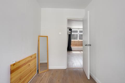 237a Bethnal Green Road, London, E2 6AB