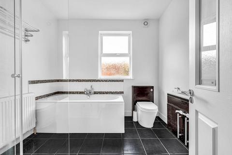 9 Framfield Road, London, W7 1NG