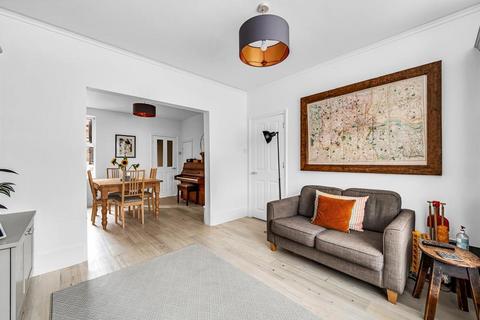 9 Framfield Road, London, W7 1NG
