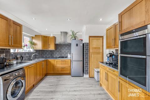 3 bedroom semi-detached house for sale, Gilbert Street, Enfield, EN3