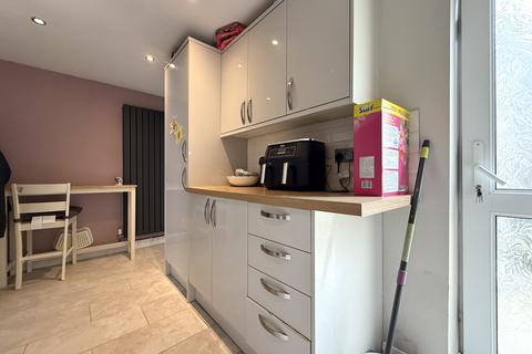 20 Clifton Crescent, Aberdare, CF44 6RT