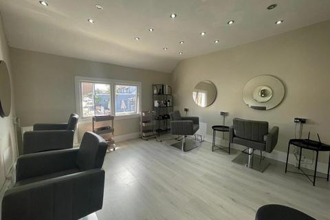 Retail property (high street) to rent, 114 Hagley Rd Stourbridge DY8 1QU