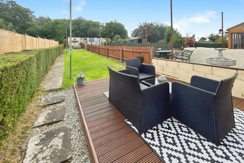 17 Box Road, Grovesend, Swansea, SA4 8DB