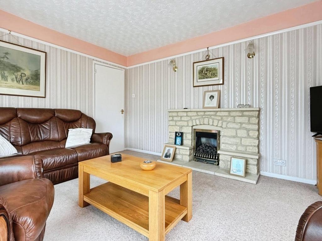 Pbox-living room-321883.jpeg