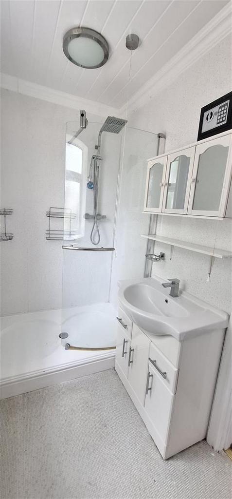En suite shower room