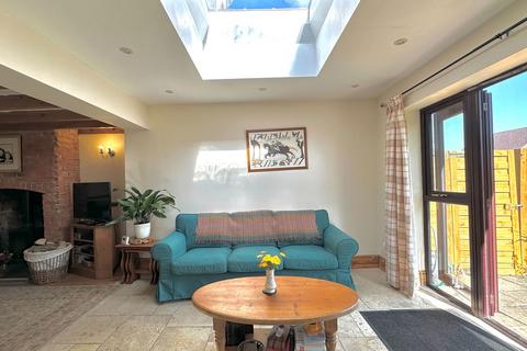 undefined, Fieldside, Lincoln LN1