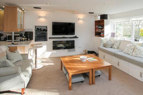 3 bedroom terraced house for sale, Bull Bay, Amlwch, Anglesey, LL68