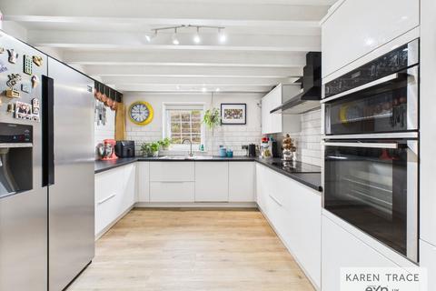 undefined, Mount Bennett Road, Par PL24