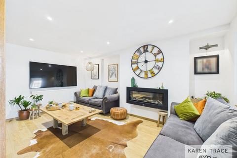 undefined, Mount Bennett Road, Par PL24