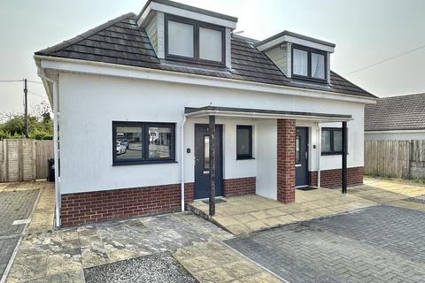 2 bedroom semi-detached house for sale, Wherry Close, Threemilestone, Truro