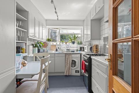 2 bedroom flat for sale, Castlebar Road, Ealing London W5 1XB