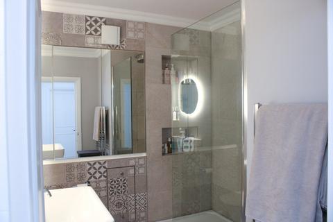 1 bedroom property for sale, Inverness Terrace, London W2