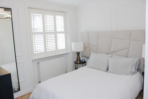 1 bedroom property for sale, Inverness Terrace, London W2