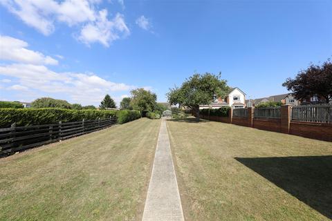 undefined, Main Road, Bilton, Hull