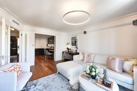 2 bedroom flat to rent, Fulham Road, Chelsea, London, SW3