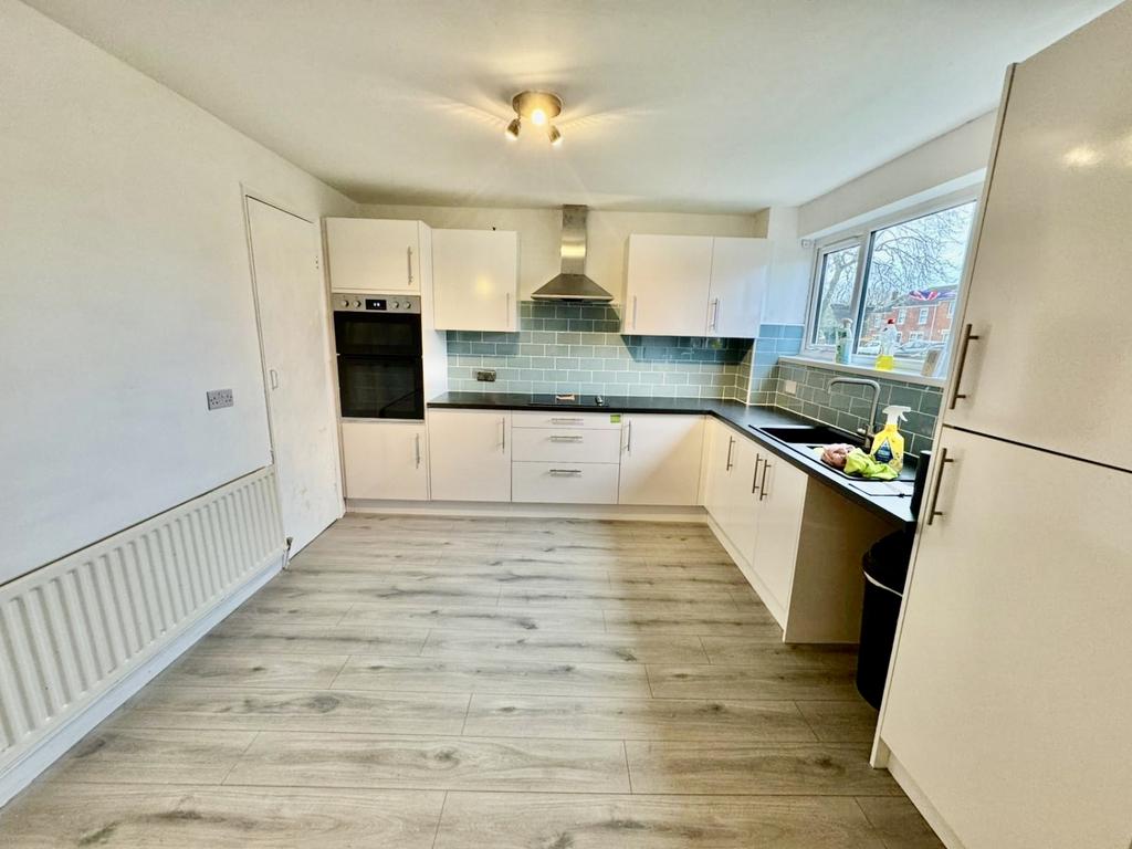 4 b707291 a807 4 e7 e 9020 8 e4 d52 c74283