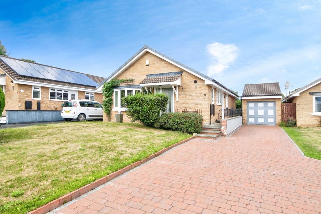 Lindisfarne Close, Chester Le Street... 2 bed bungalow - £285,000