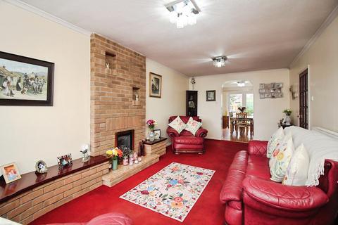 3 bedroom terraced house for sale, Lyndene Close, Earl Shilton, LE9