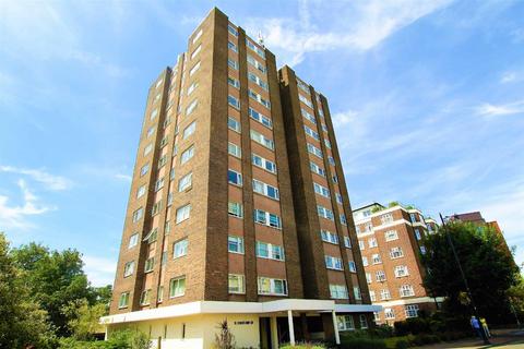 2 bedroom flat for sale, St Clements Court East, Broadway West, Leigh-On-Sea